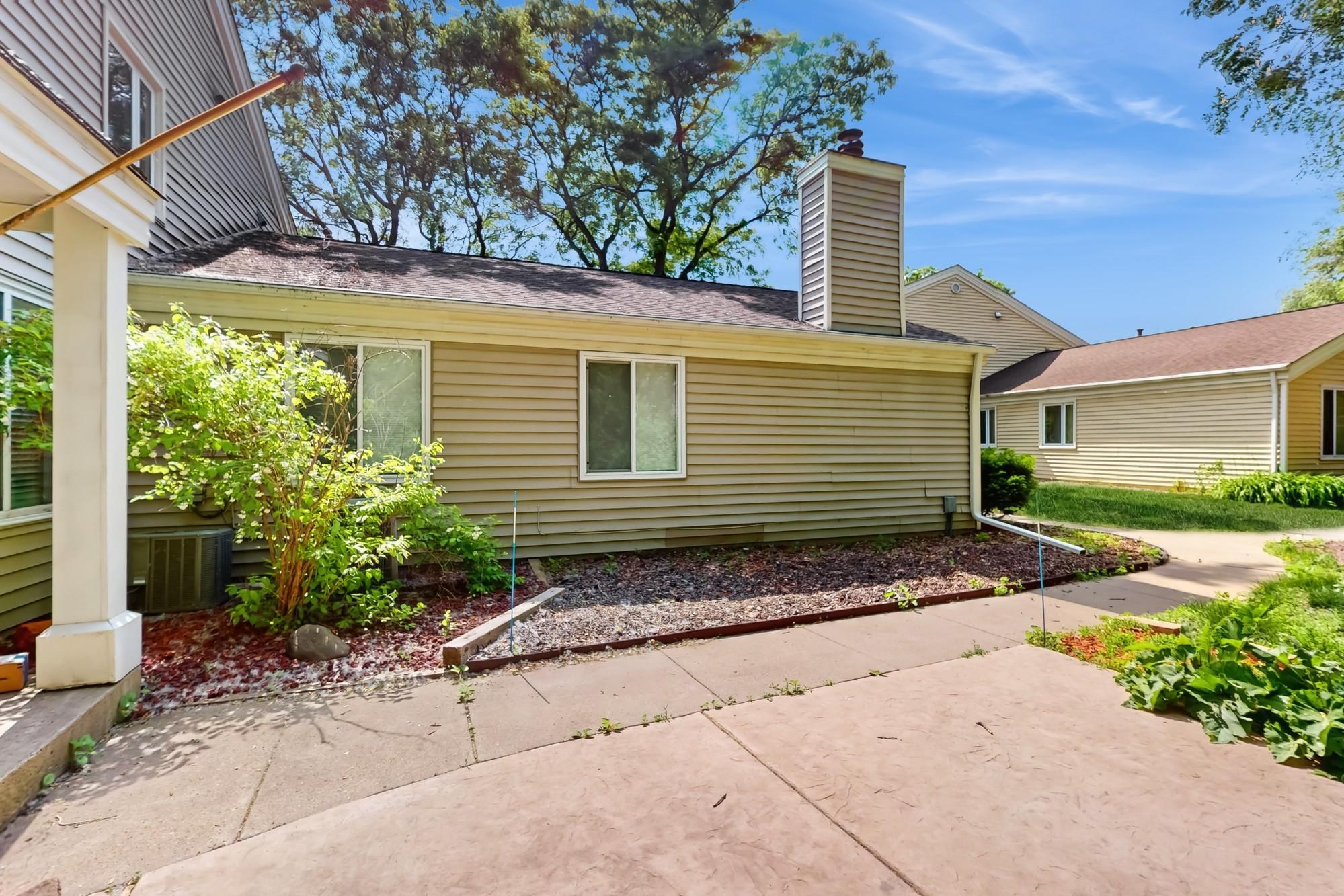 7401 Landau Drive 7401