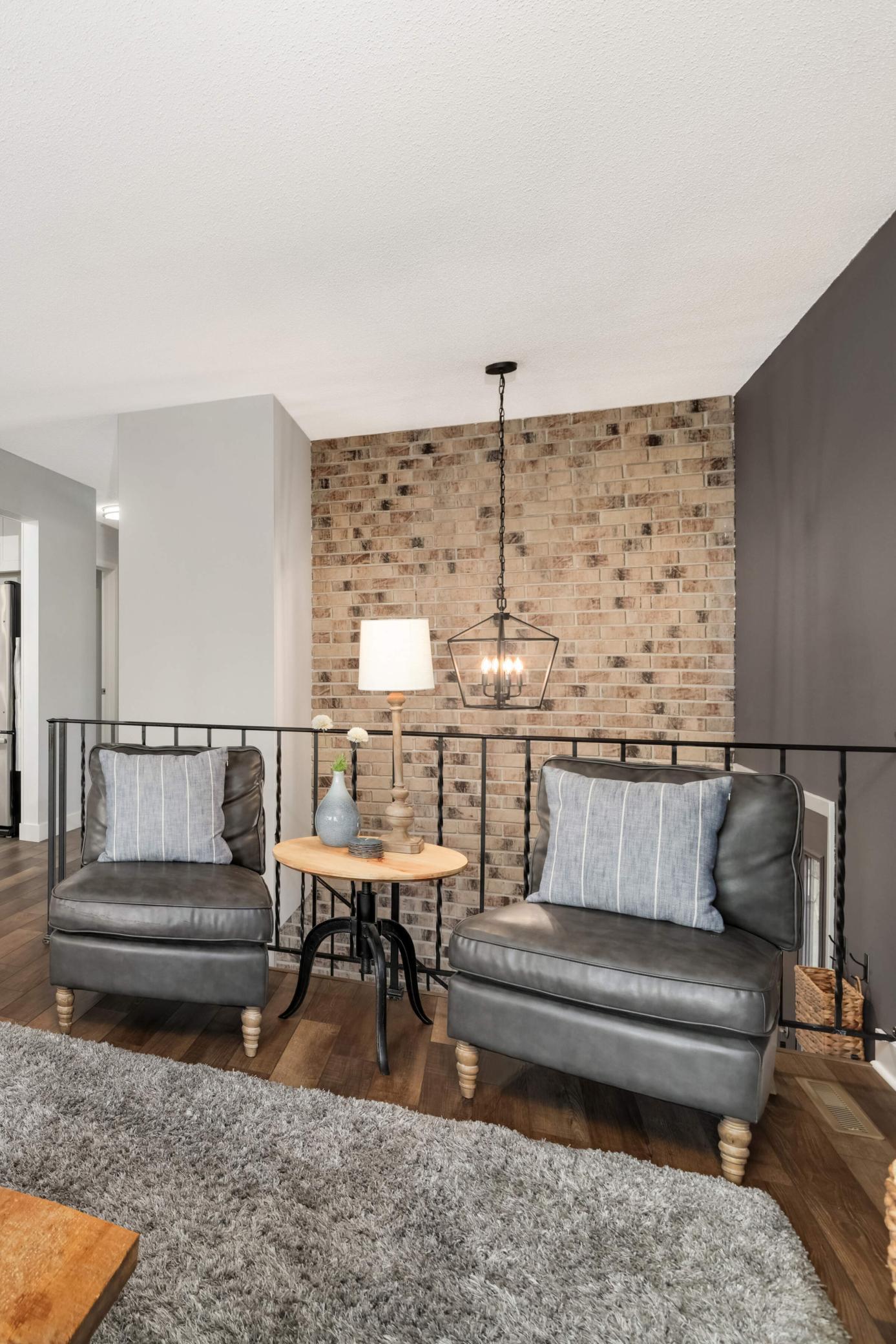 4119 Sylvia Lane S