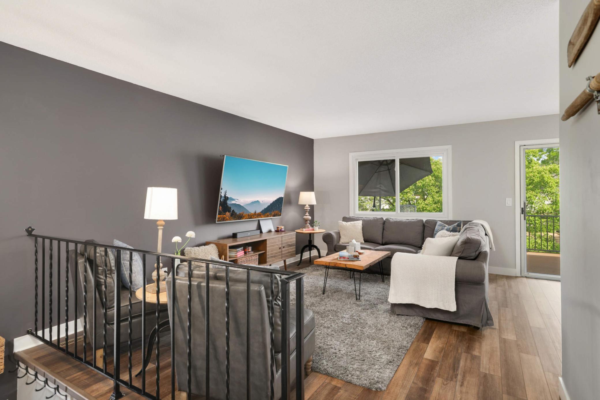 4119 Sylvia Lane S