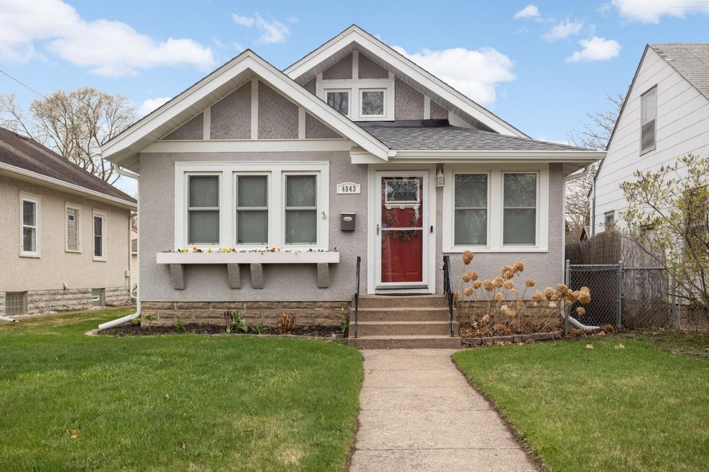 Photo of 4043 Russell Avenue N, Minneapolis, MN 55412 (MLS # 7071716)