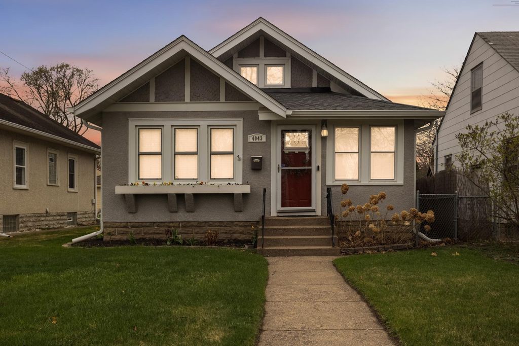 Photo of 4043 Russell Avenue N, Minneapolis, MN 55412 (MLS # 7071716)