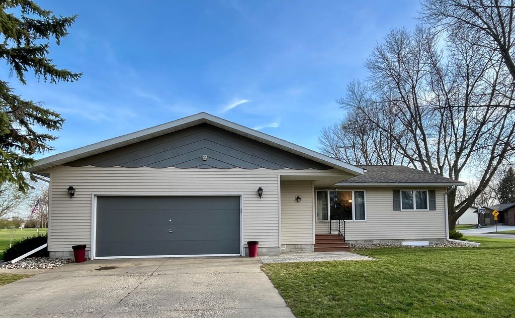 Photo of 300 G Street, Marshall, MN 56258 (MLS # 7059571)