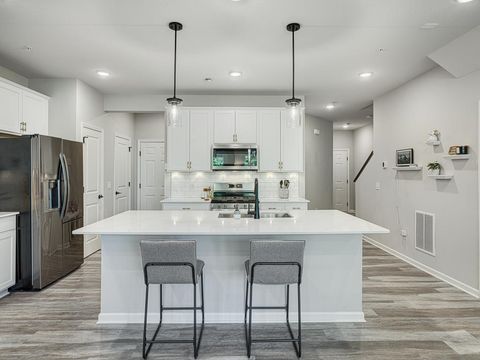 4921 Avery Court Eagan MN 55123