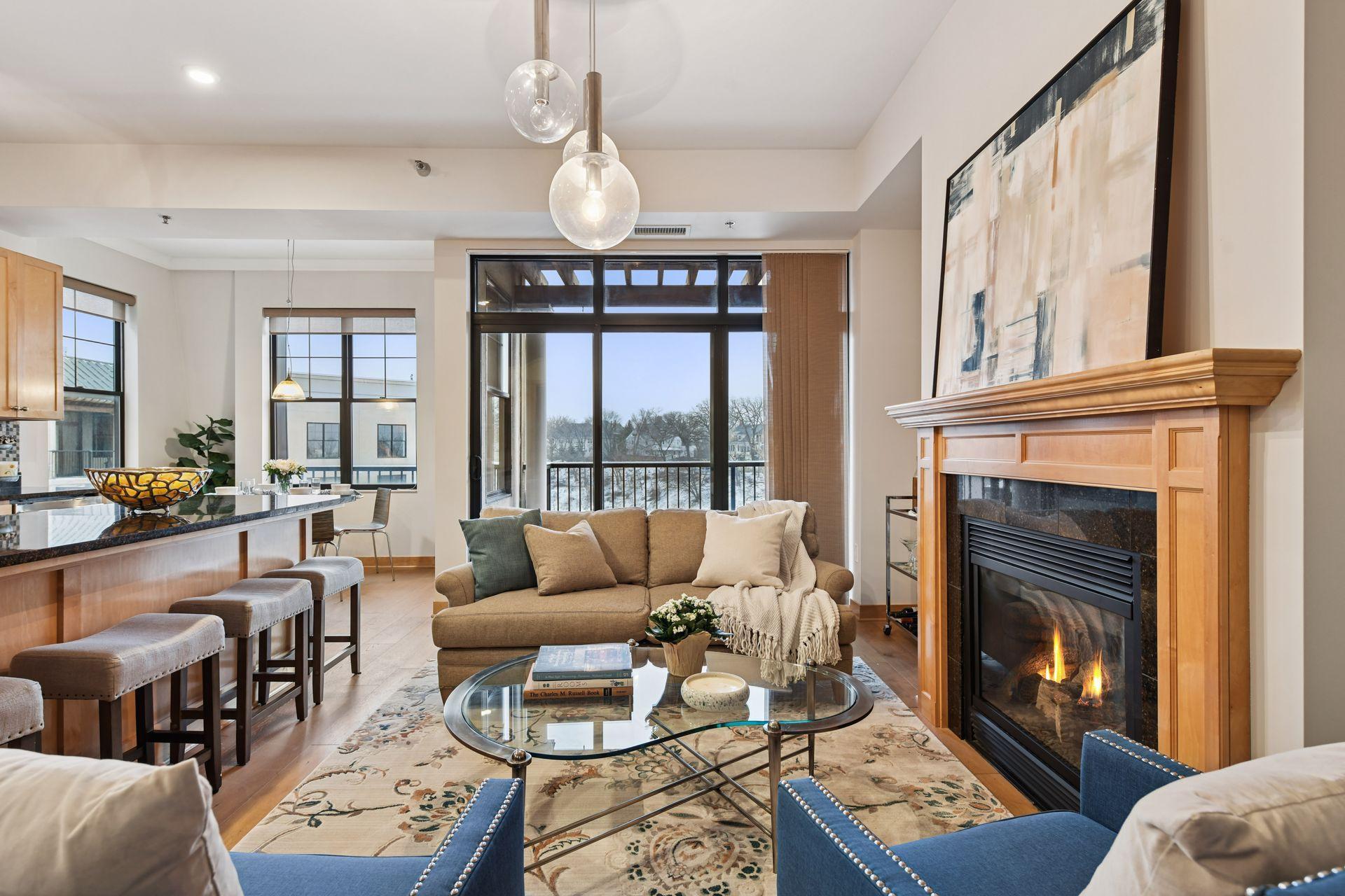 317 Groveland Avenue 712