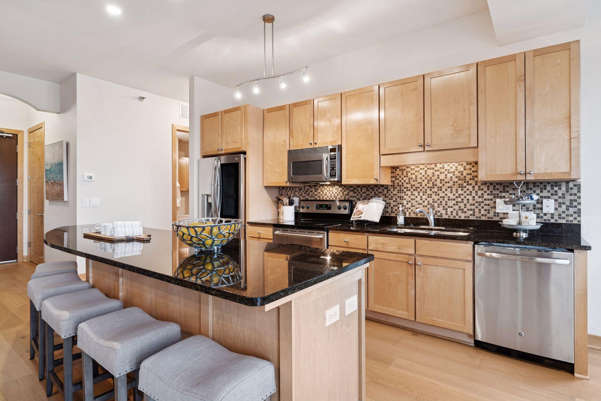 317 Groveland Avenue 712