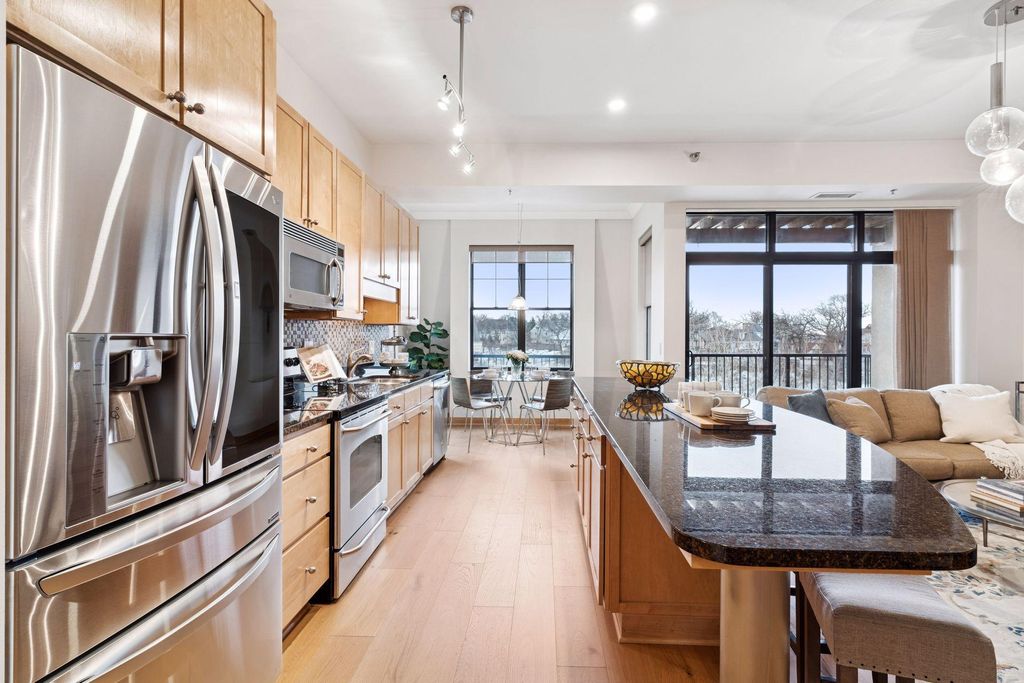 Photo of 317 Groveland Avenue #712, Minneapolis, MN 55403 (MLS # 7007719)