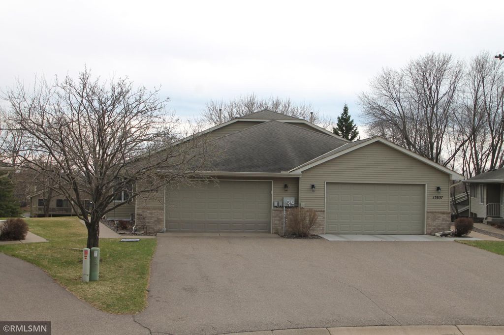 Photo of 13829 85th Place N, Maple Grove, MN 55369 (MLS # 7054643)