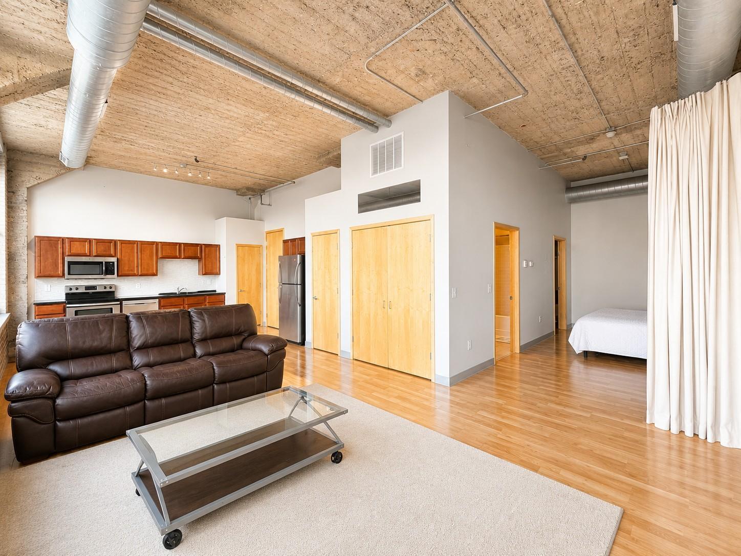 521 S 7th Street 220