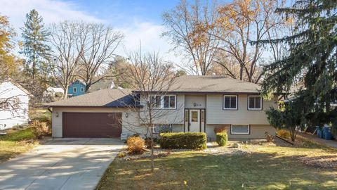 230 Aurora Lane Circle Pines MN 55014