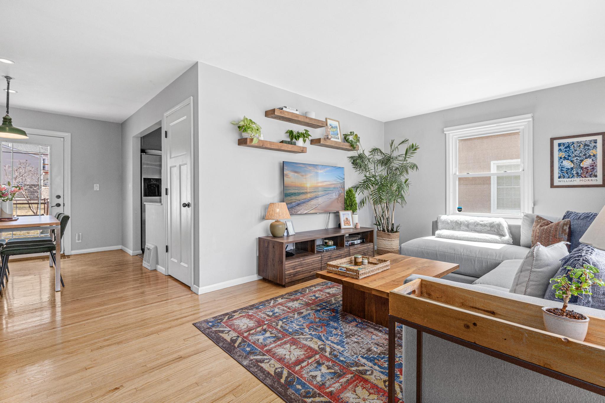 3533 Zinran Avenue S