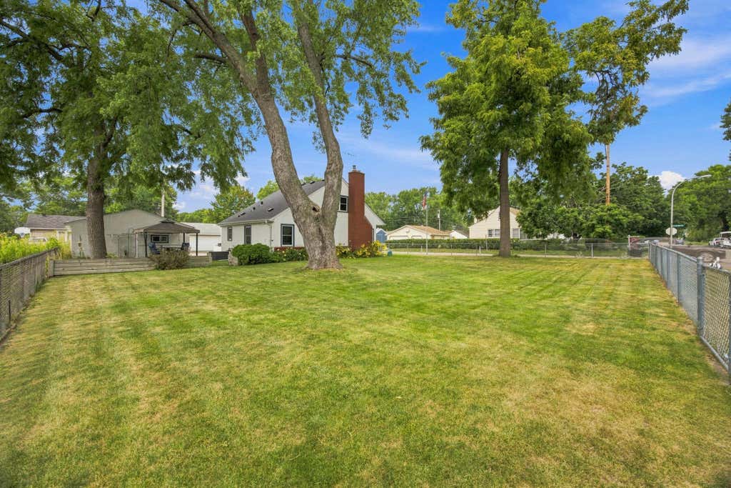 Photo of 6900 Queen Avenue S, Richfield, MN 55423 (MLS # 7128096)