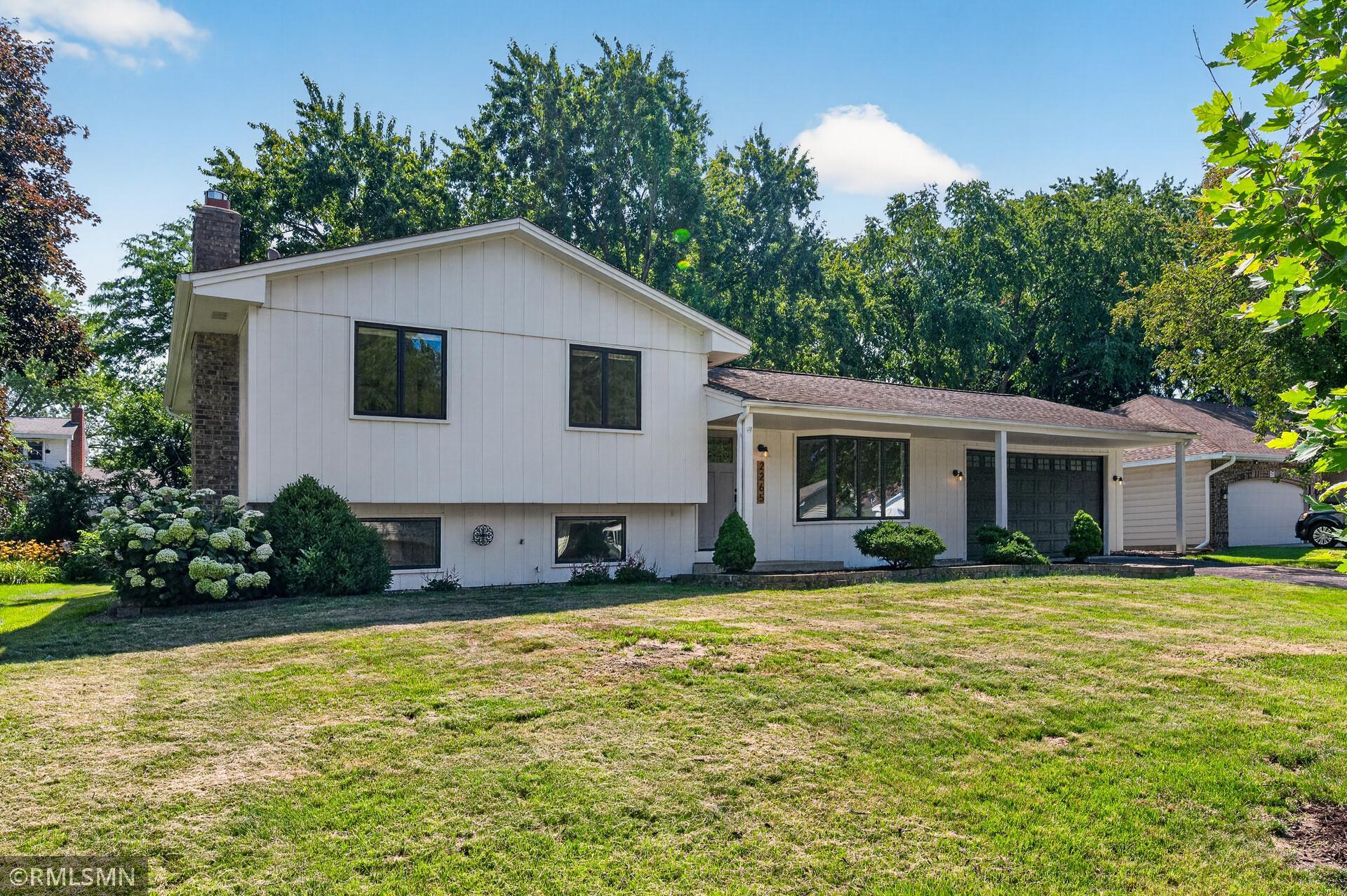 2265 Lamplight Drive