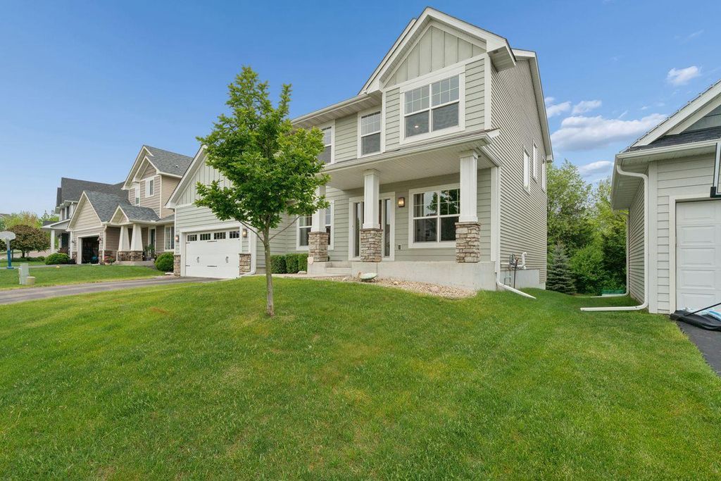 Photo of 1202 Rosemary Lane, Chaska, MN 55318 (MLS # 7075107)