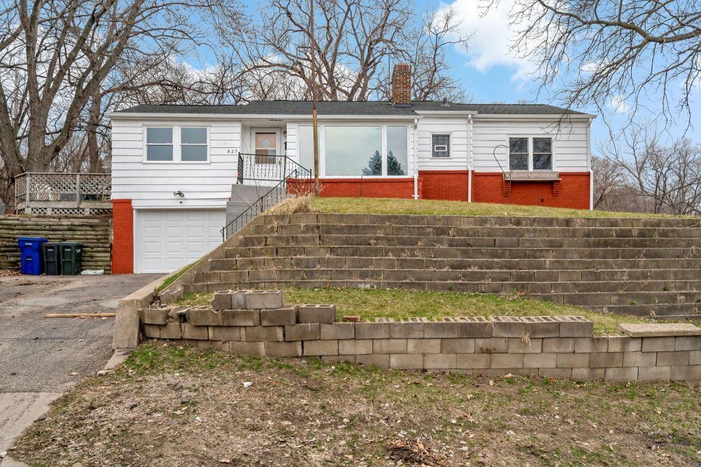 825 Kansas Avenue