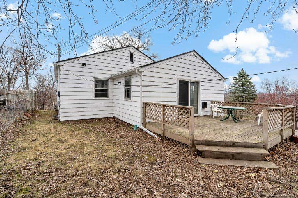 Photo of 825 Kansas Avenue, Saint Paul, MN 55107 (MLS # 7123963)