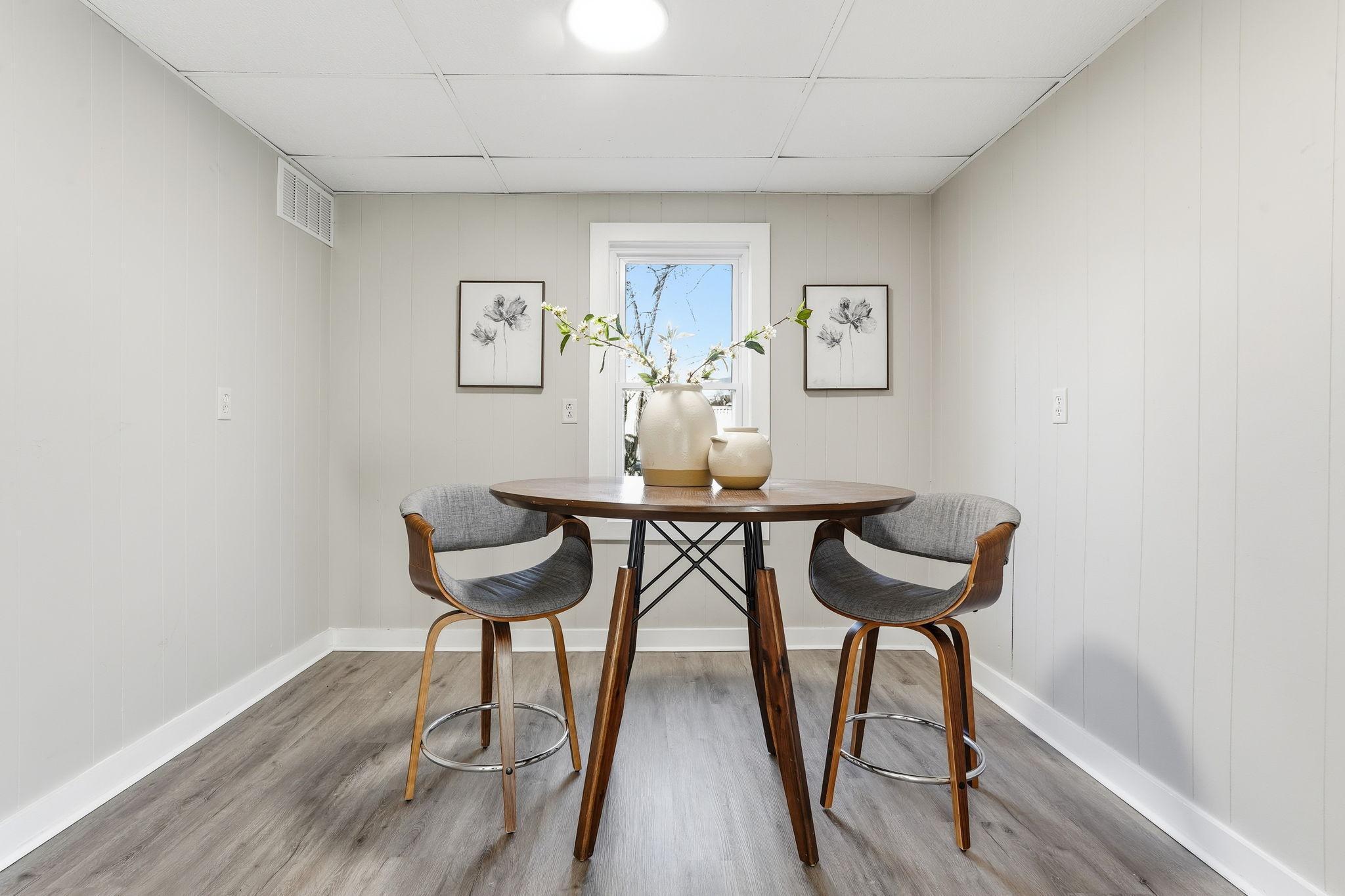 747 Buchanan Street NE