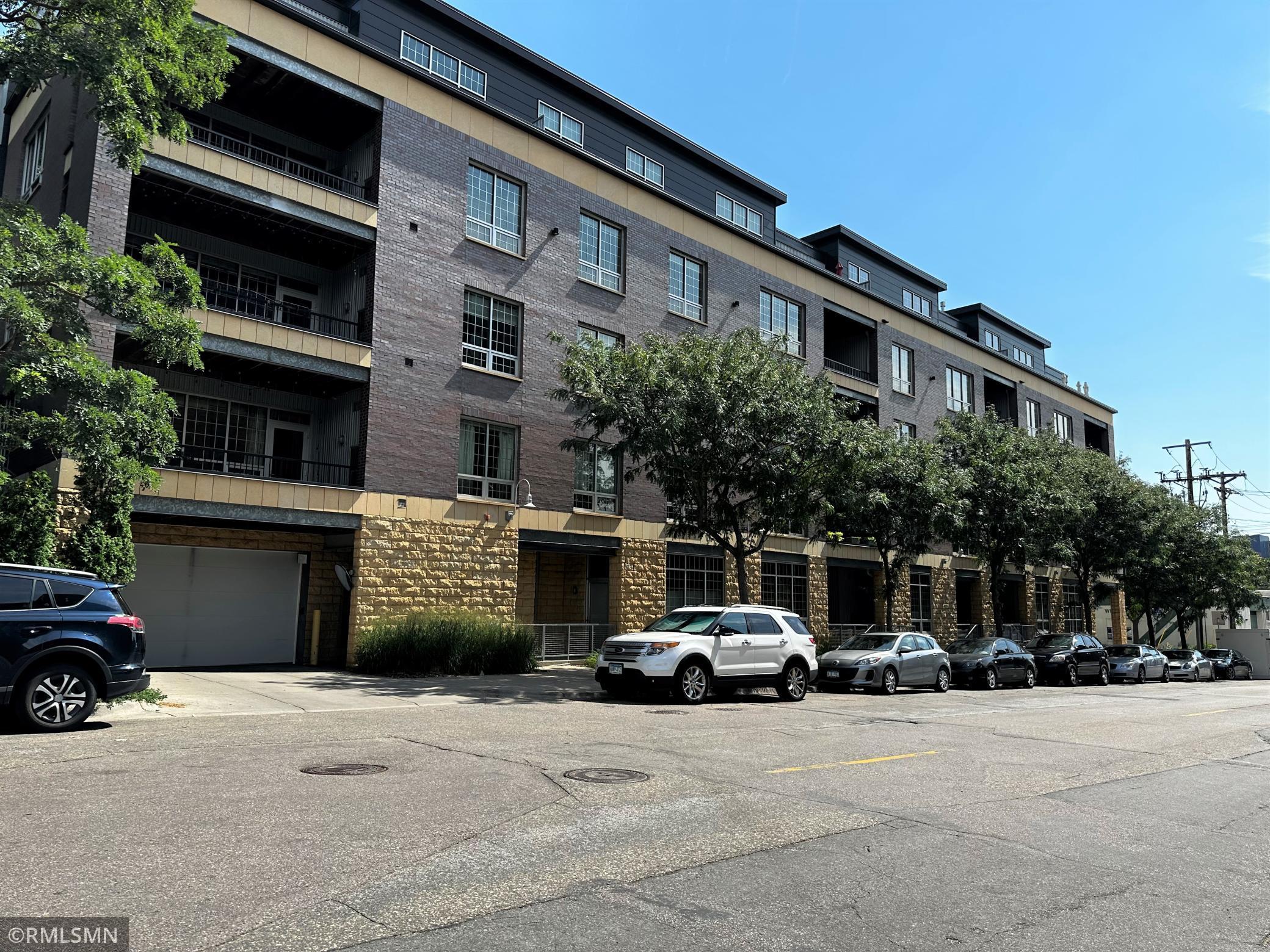 521 2nd Street SE #410