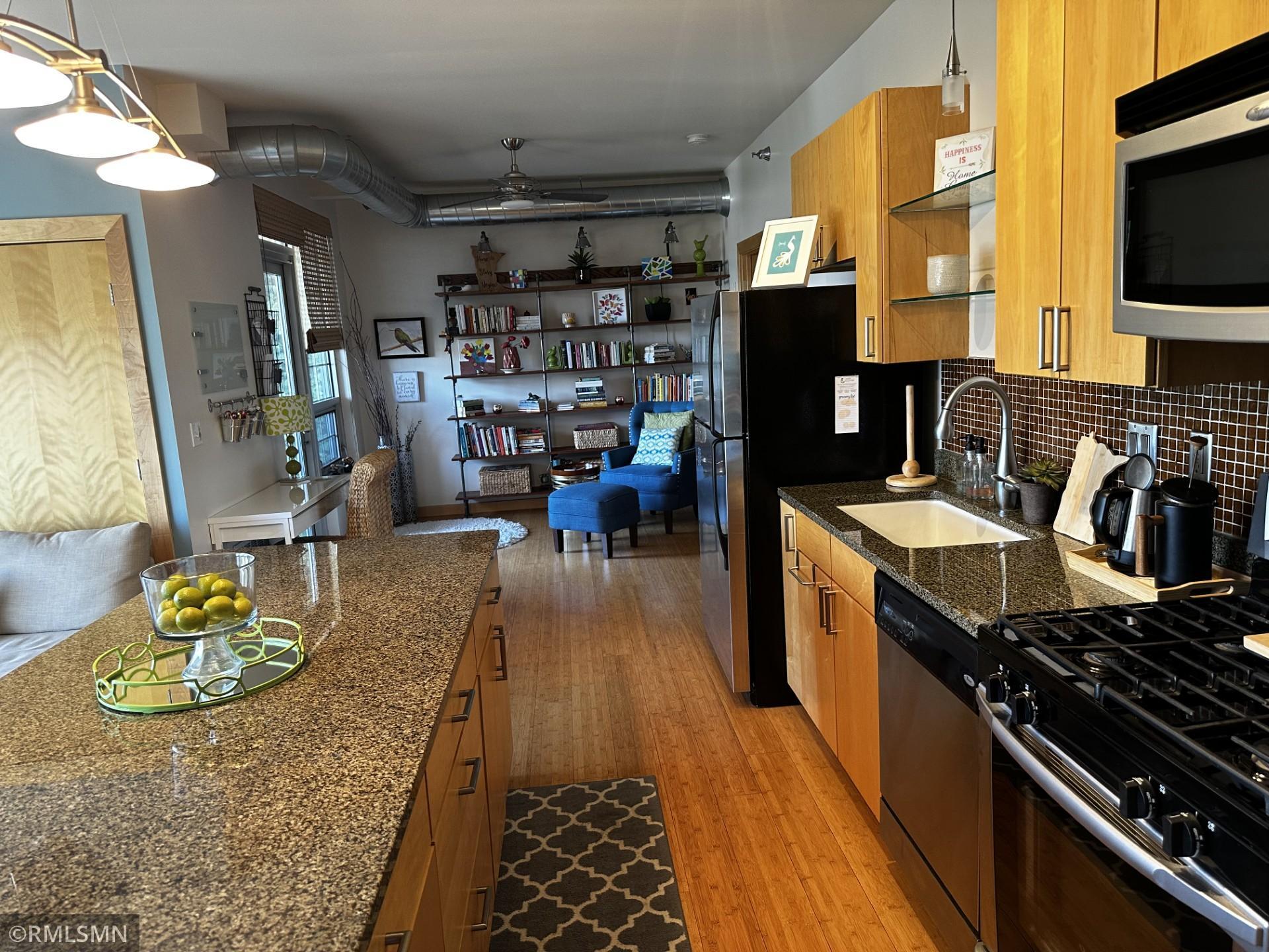 521 2nd Street SE #410