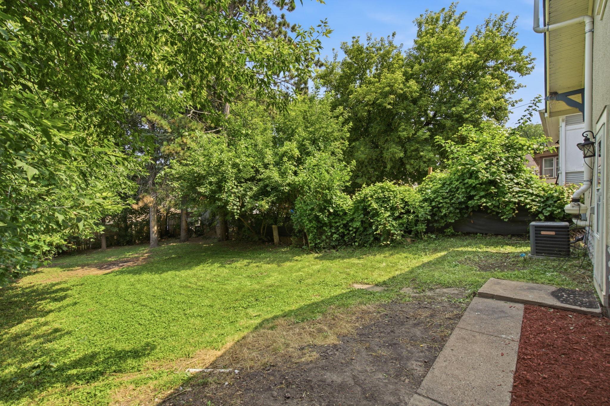 1037 Gould Avenue NE