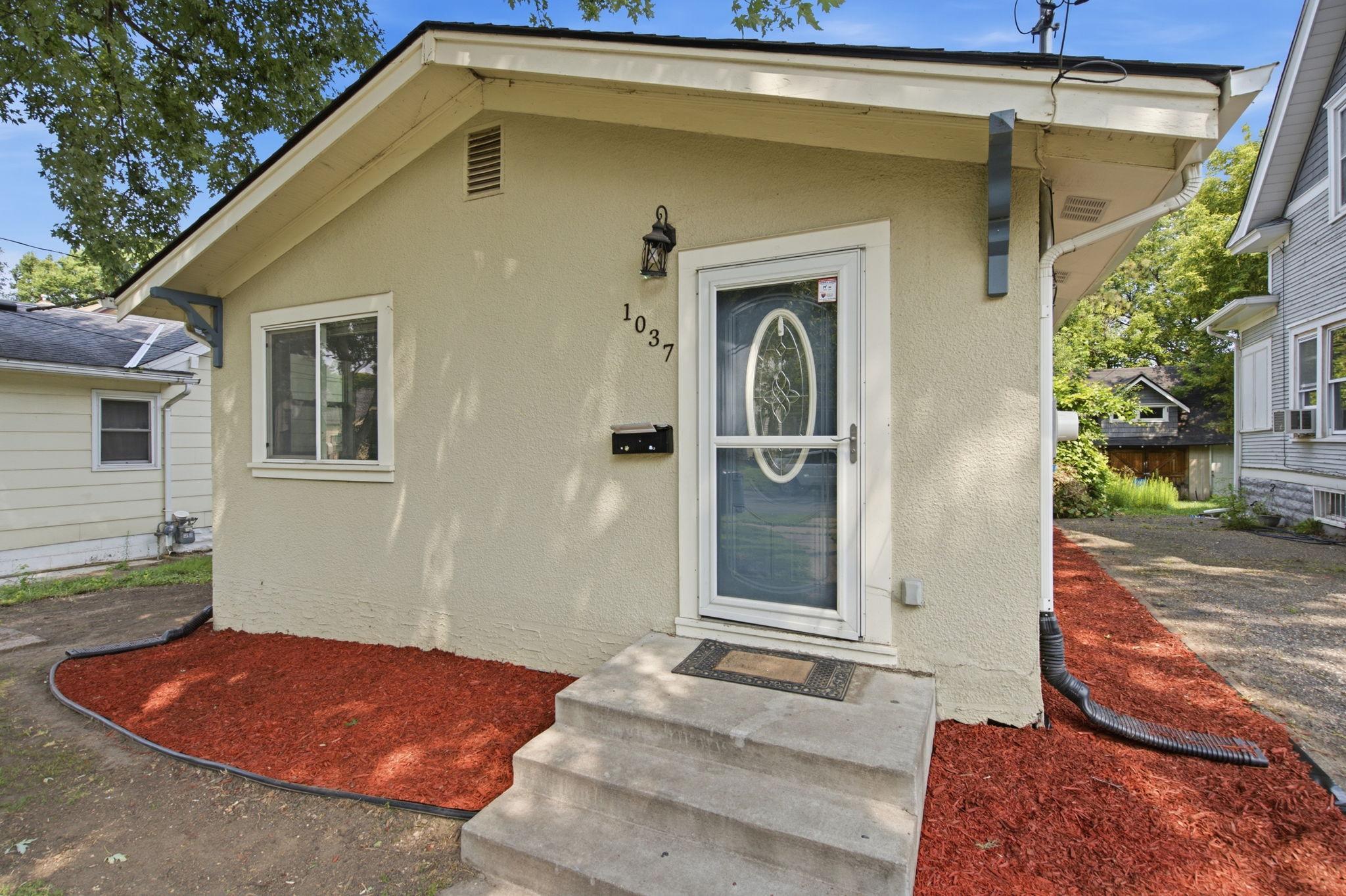 1037 Gould Avenue NE