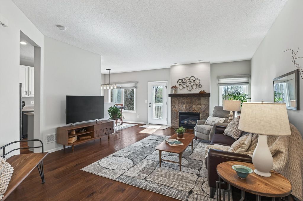 Photo of 662 Sutherland Drive, Woodbury, MN 55129 (MLS # 7057851)