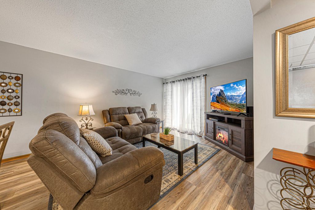 Photo of 607 19th Street NW #25, Rochester, MN 55901 (MLS # 7031972)