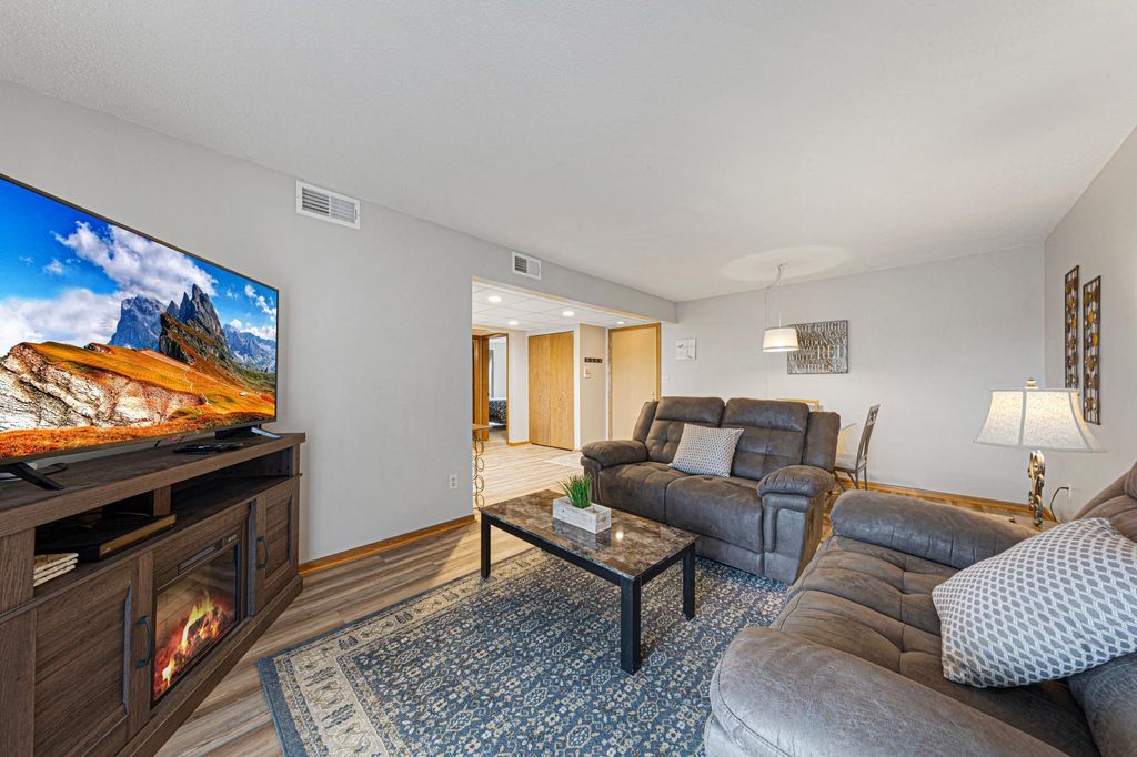 Photo of 607 19th Street NW #25, Rochester, MN 55901 (MLS # 7031972)