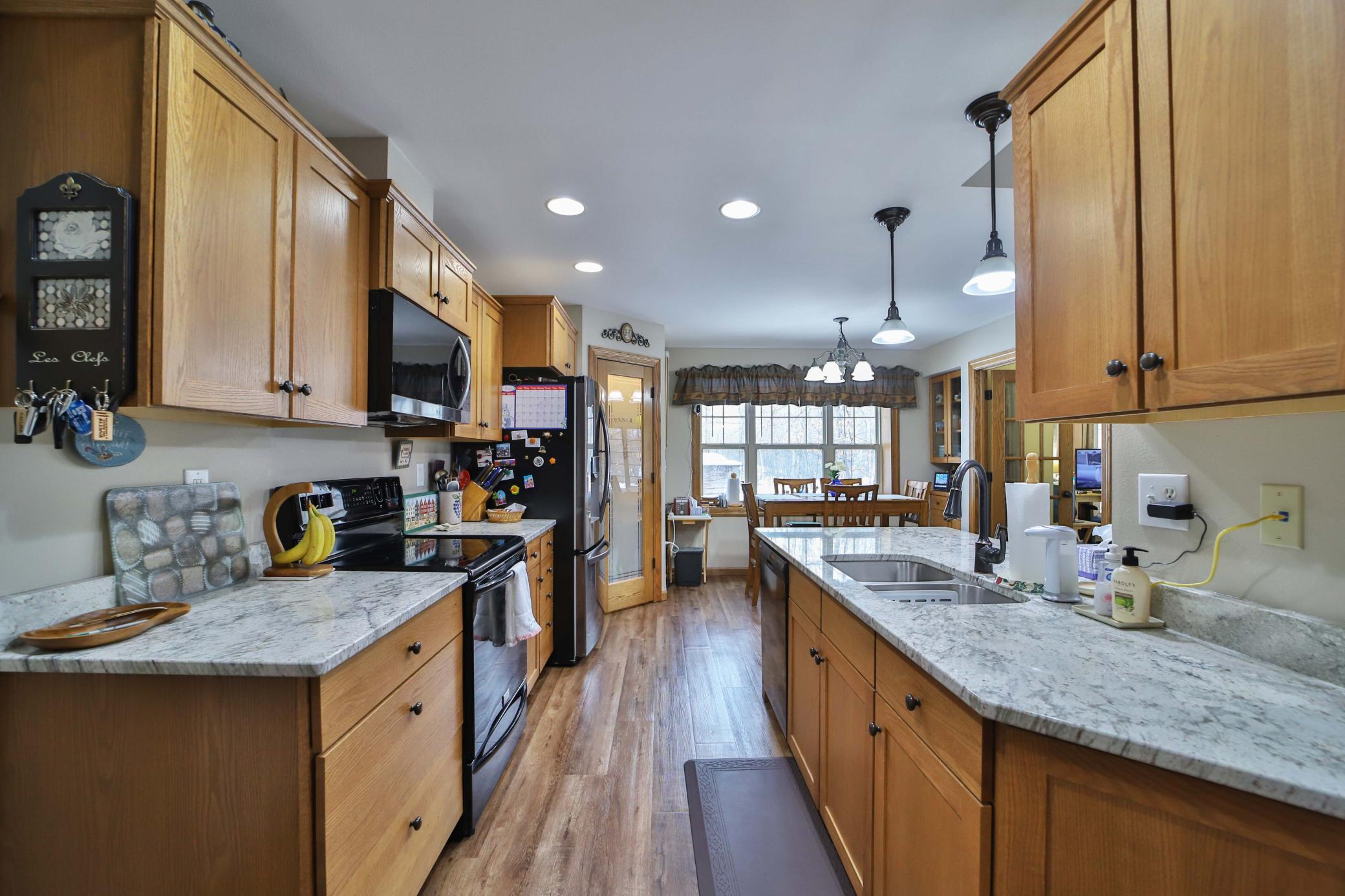 21275 Evening Star Lane