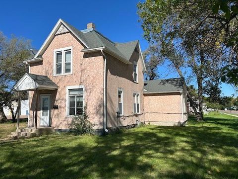 Photo of 700 W Main Street, Marshall, MN 56258 (MLS # 6788937)