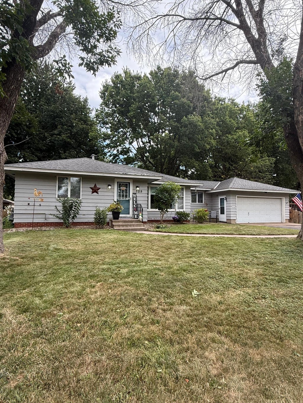 Photo of 709 7th Street, Farmington, MN 55024 (MLS # 7136715)