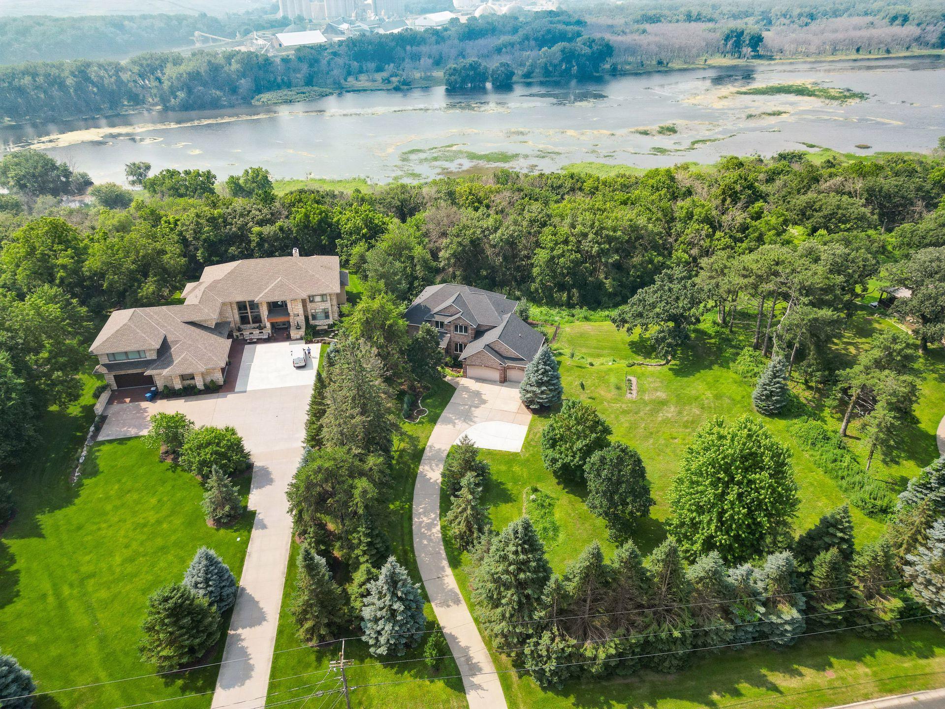 4301 Overlook Drive
