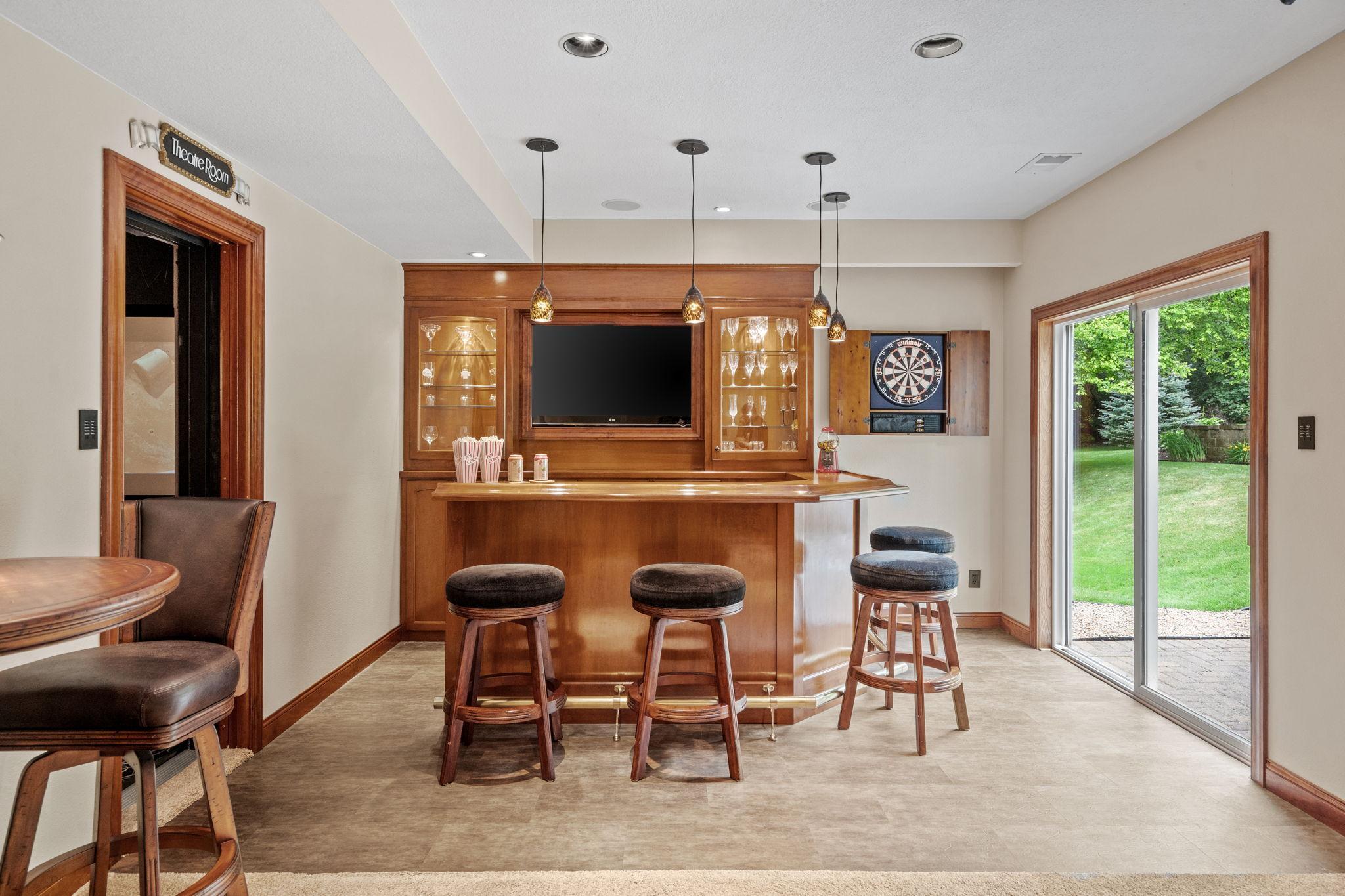 1668 Lakeland Circle