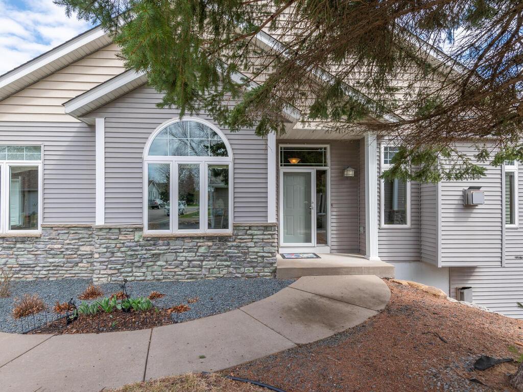 14517 Hunters Lane