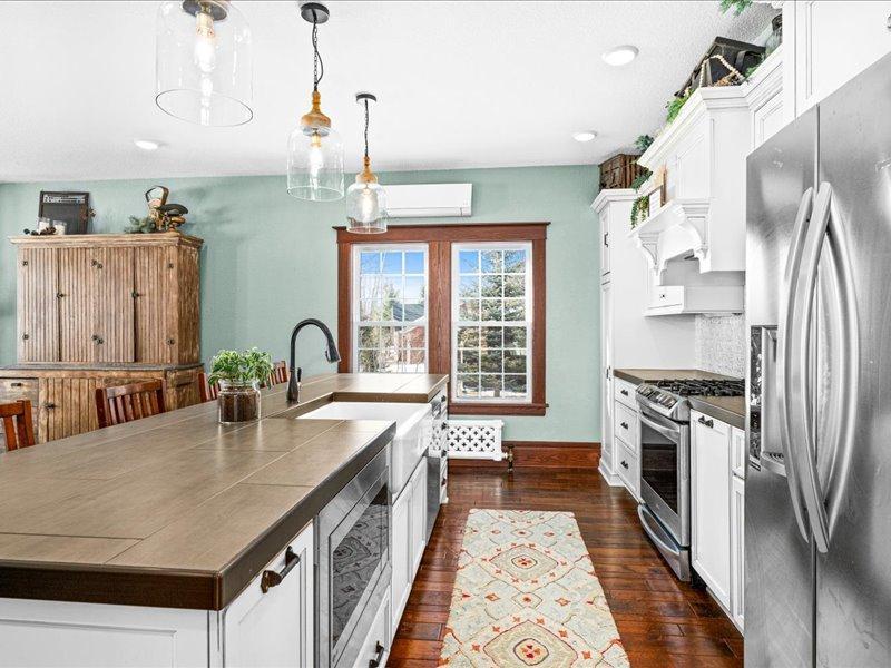 6734 Quiet Shores Trail