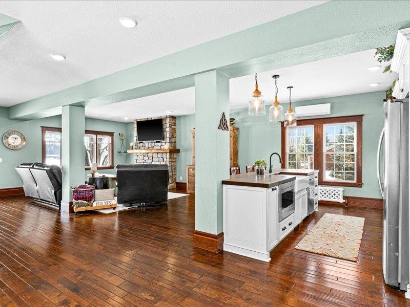 6734 Quiet Shores Trail