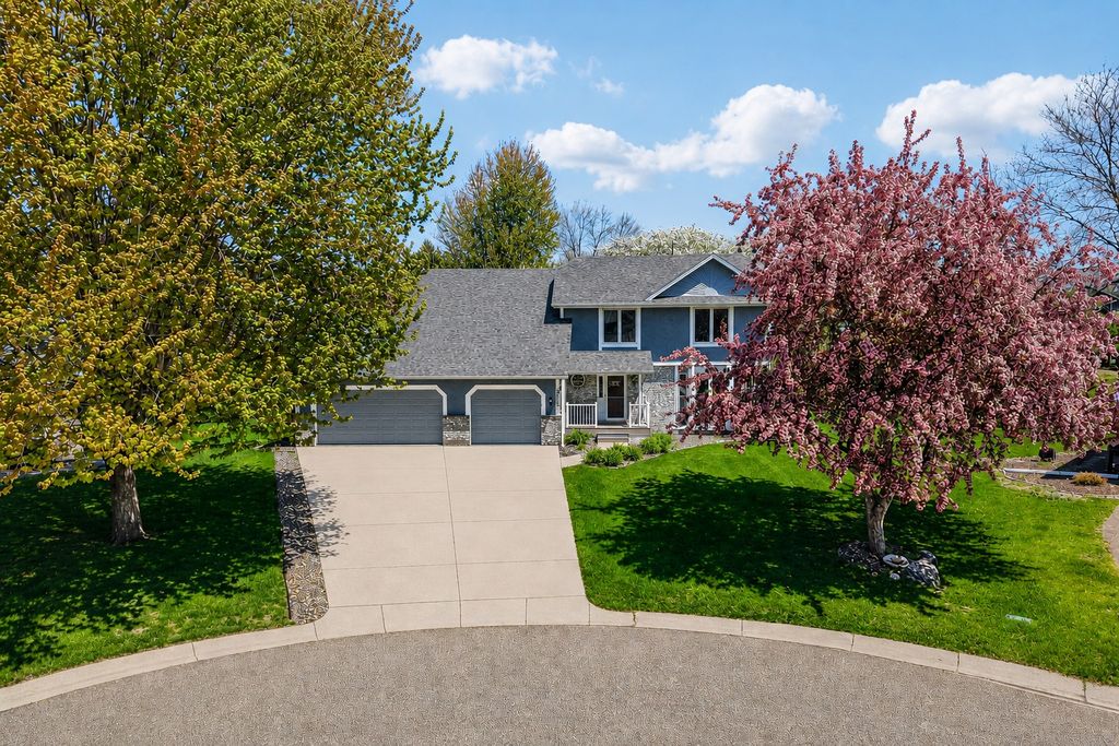 Photo of 6262 Fernbrook Lane N, Maple Grove, MN 55311 (MLS # 7071045)