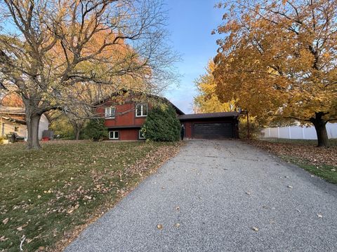 2304 Friendship Lane Burnsville MN 55337