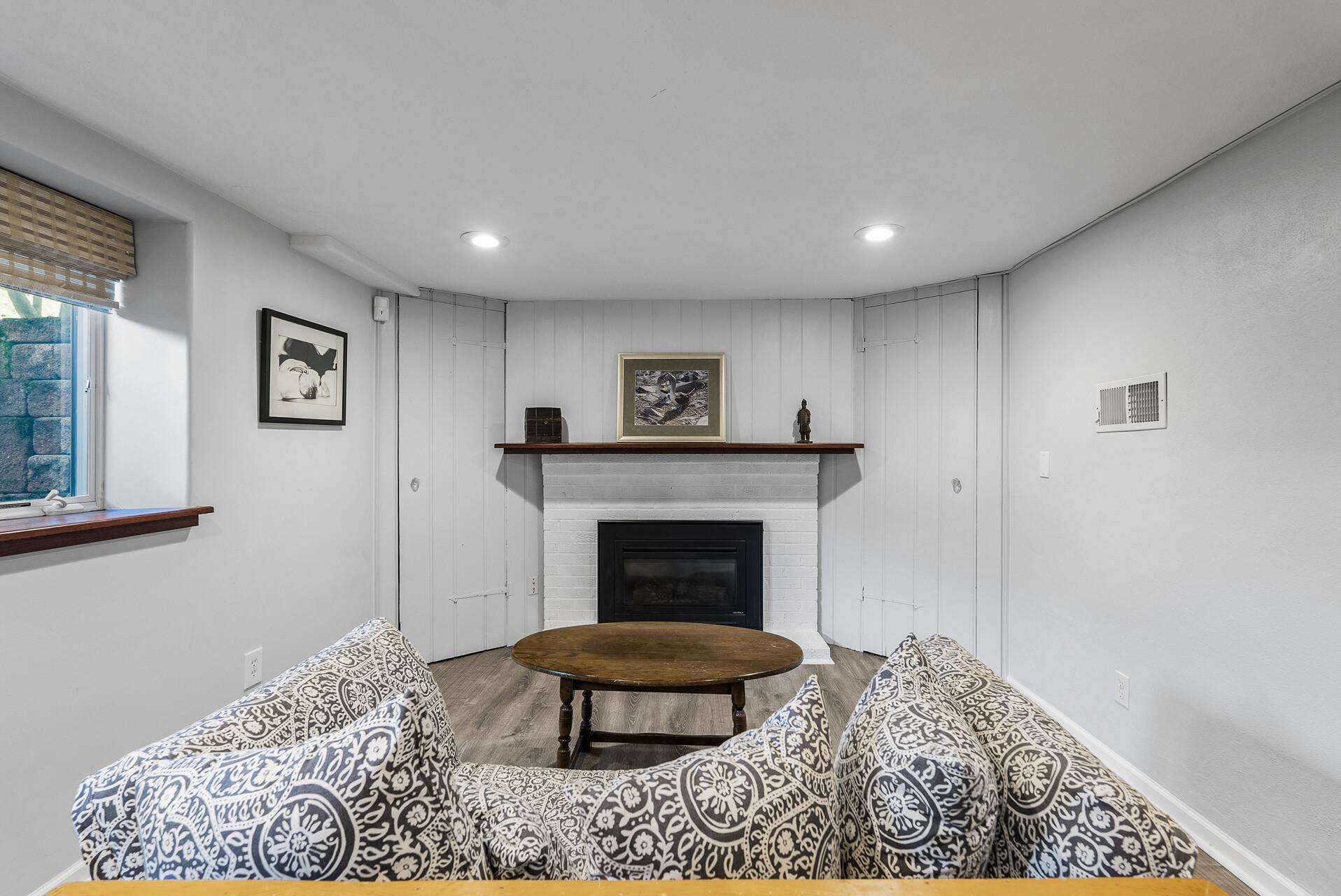 Minneapolis, Minnesota 55419, United States, 3 Bedrooms Bedrooms, ,2 BathroomsBathrooms,Residential,Pending Sale,165544