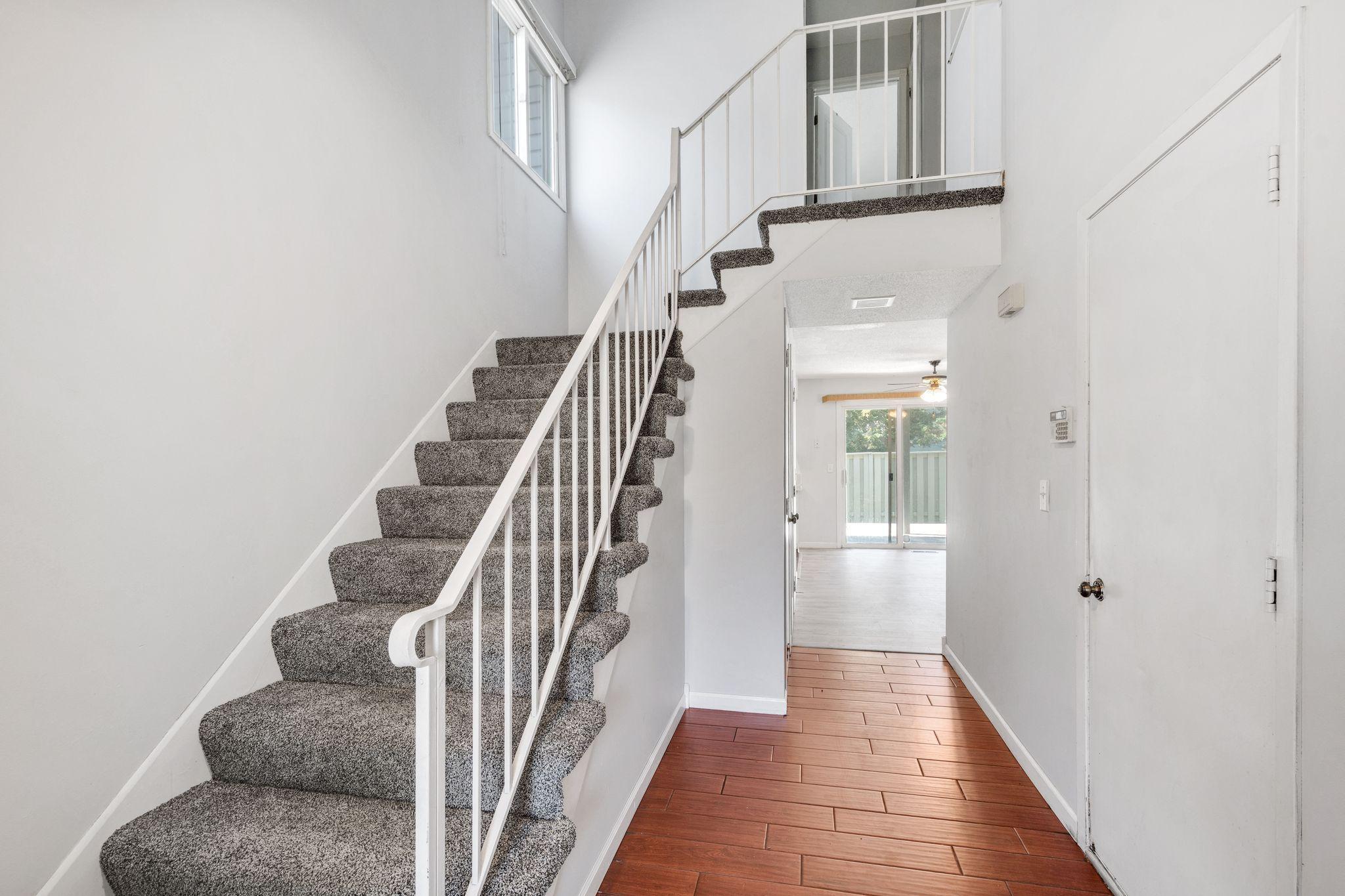 955 Monterey Court N