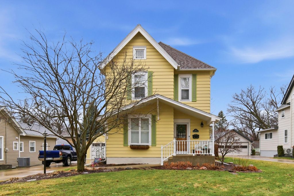 Photo of 410 E Vine Street, Owatonna, MN 55060 (MLS # 7048521)