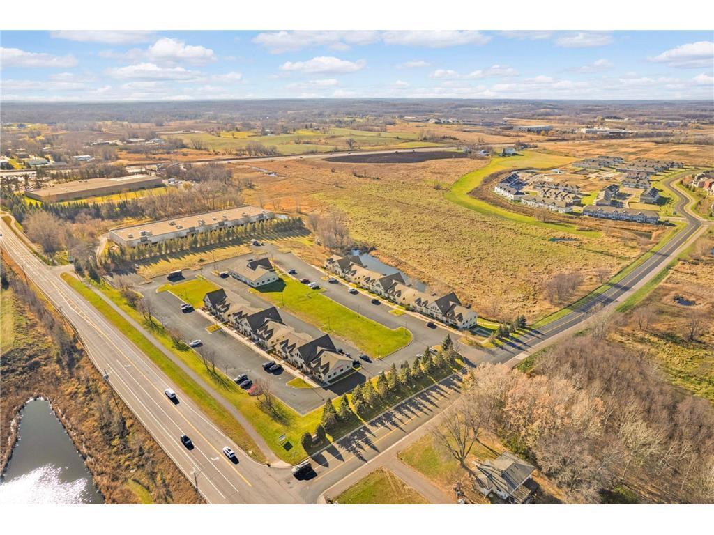 865/867/869 Meander Court