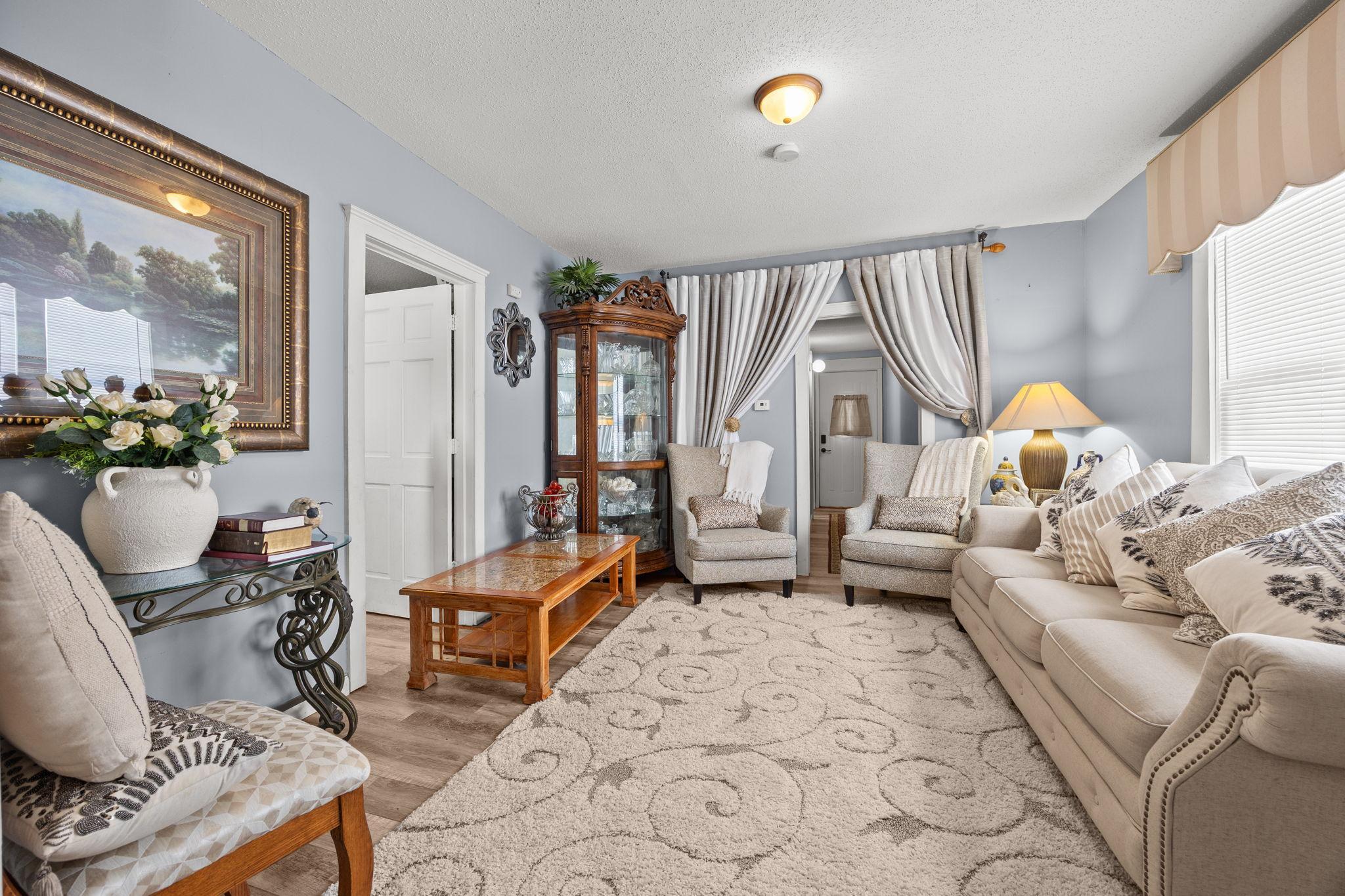 307 Maryland Avenue W