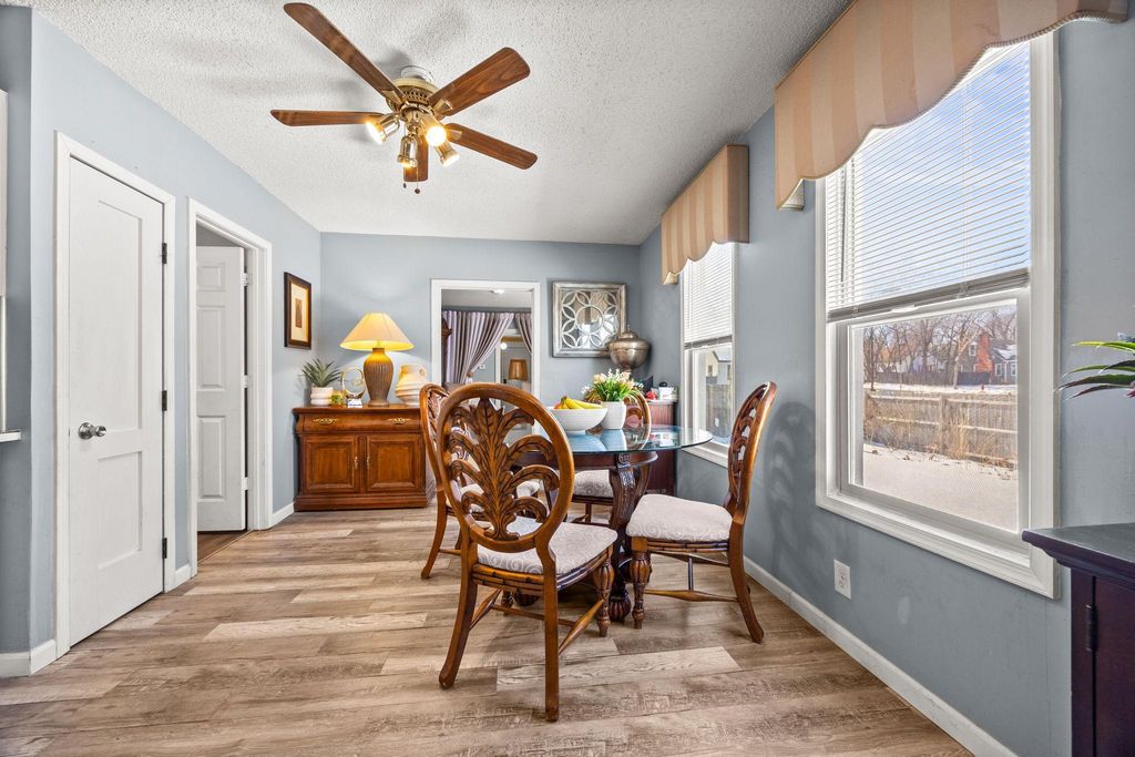 Photo of 307 Maryland Avenue W, Saint Paul, MN 55117 (MLS # 7040315)