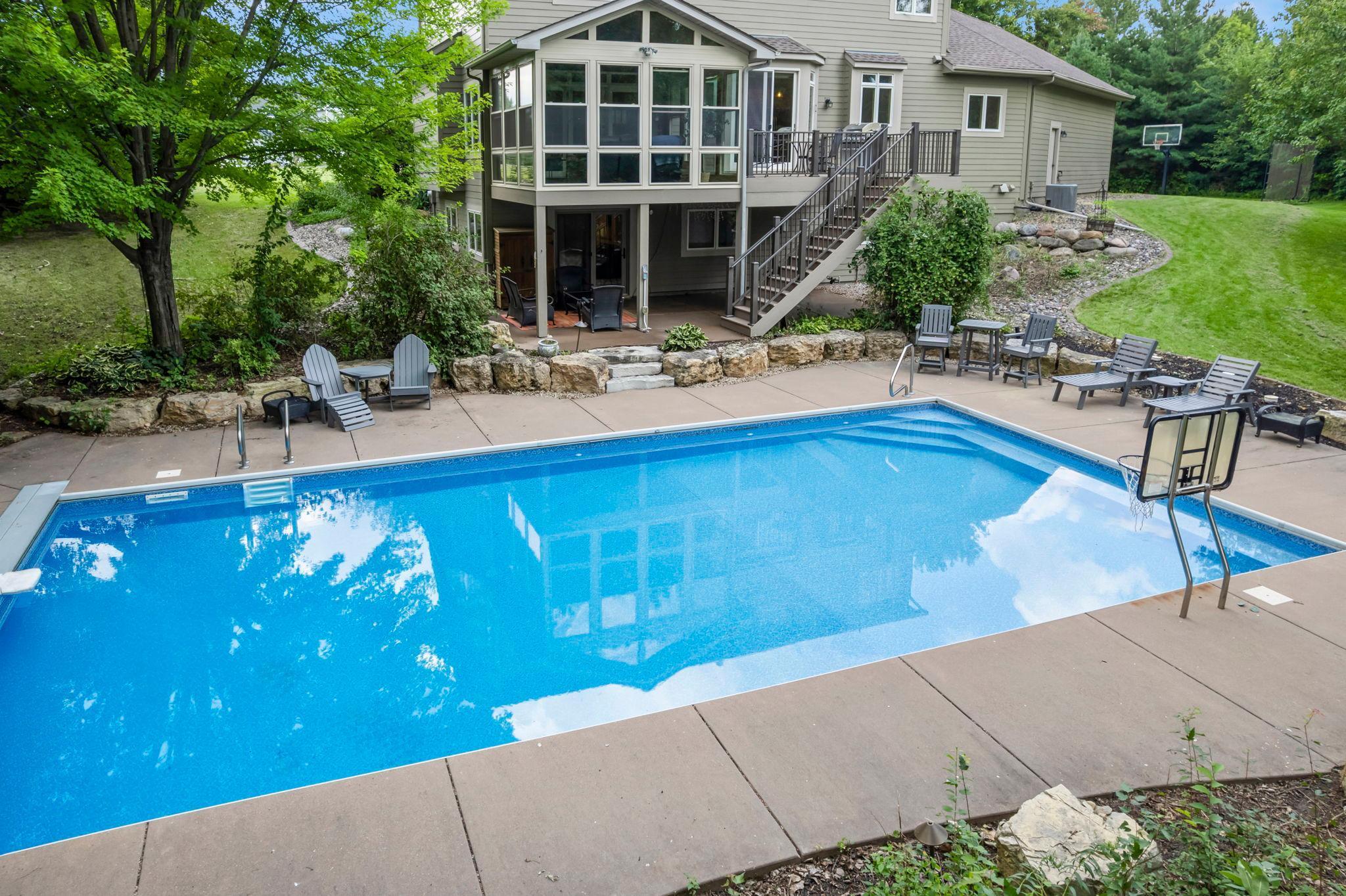 13599 Stonebrooke Curve