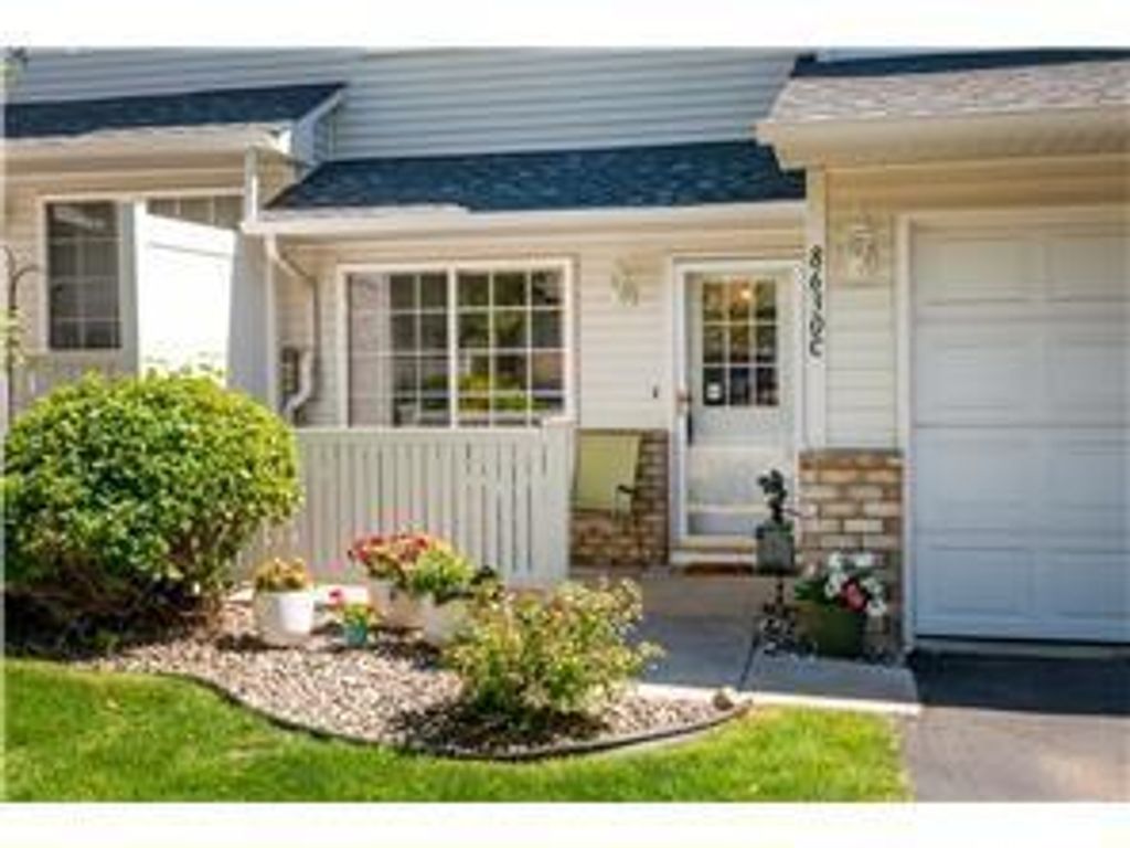 Photo of 8630 Quarry Ridge Lane #C, Woodbury, MN 55125 (MLS # 7078972)