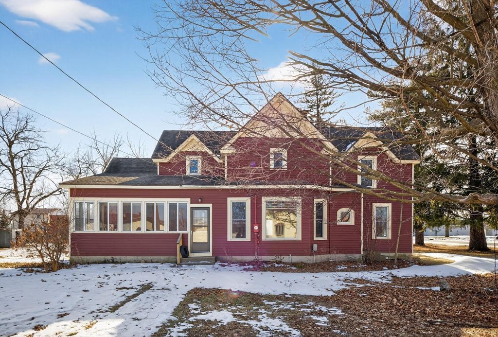 Photo of 315 E Austin Avenue, Kellogg, MN 55945 (MLS # 7023381)