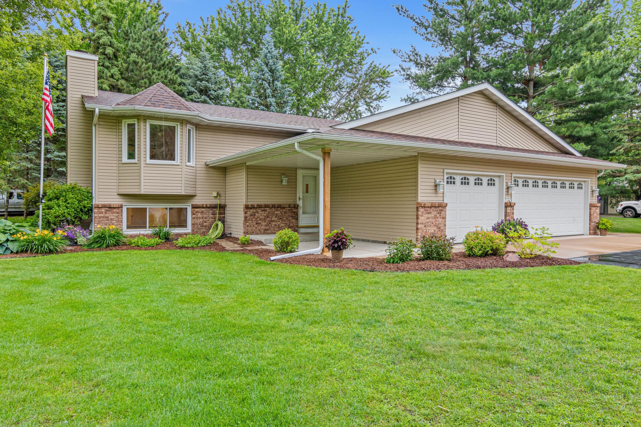 7170 Grangeview N