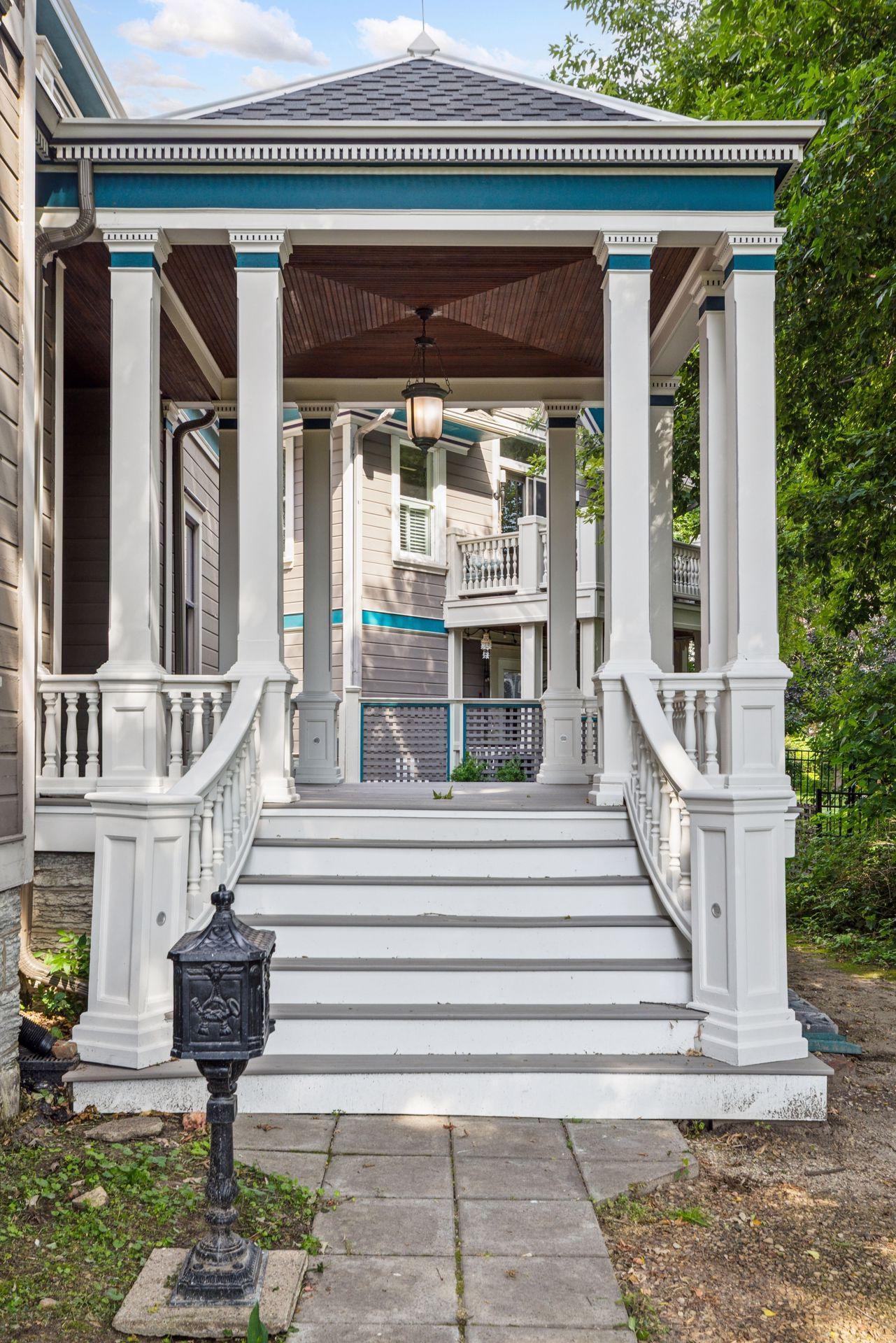 415 Summit Avenue 2