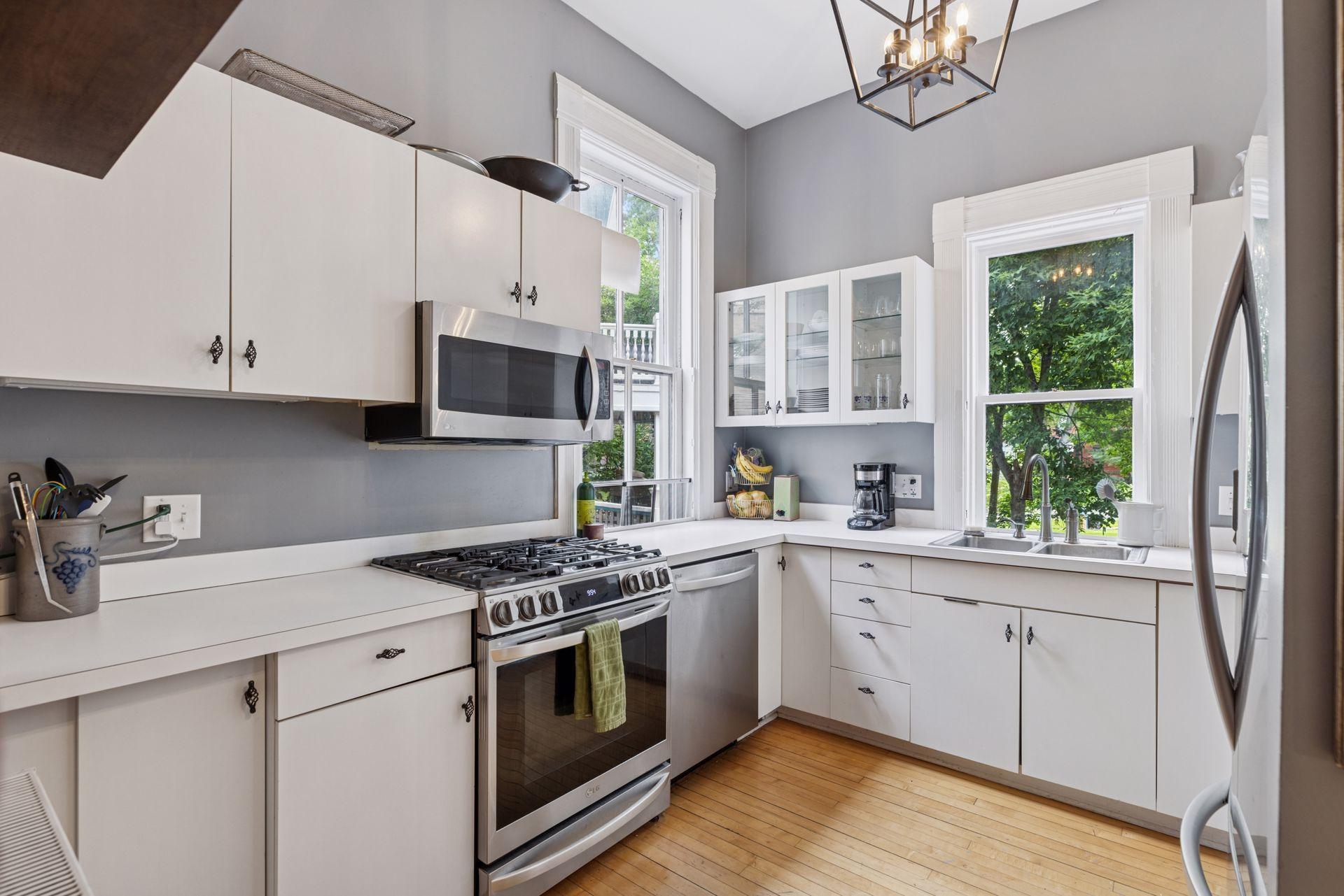 415 Summit Avenue 2