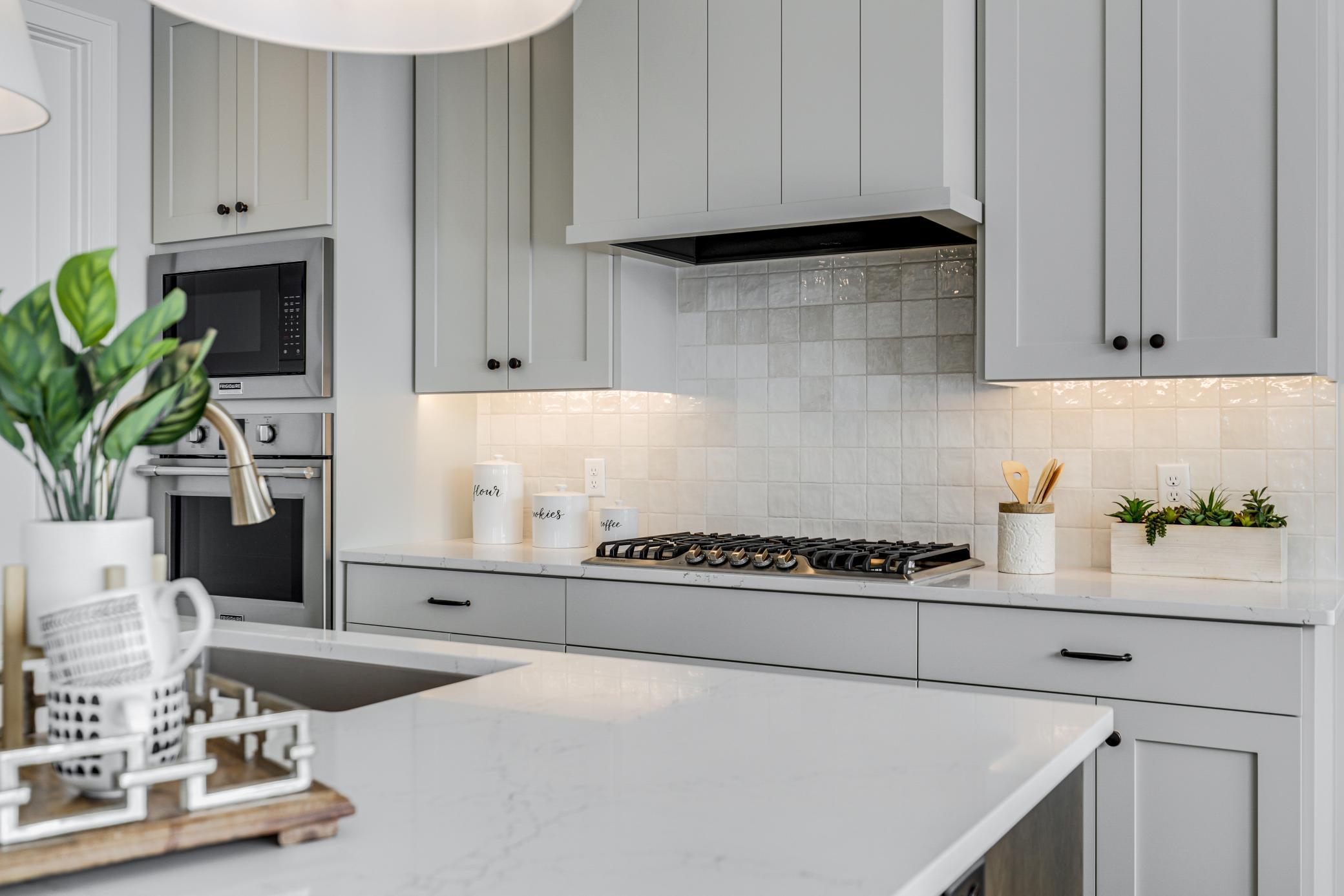 4985 Sunflower Place